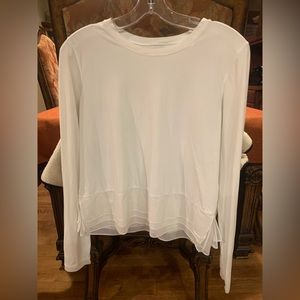 Lululemon women’s athletic long sleeve top